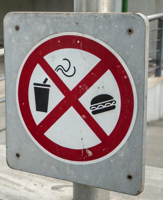 Señalización de prohibición NOM — LGA Querétaro